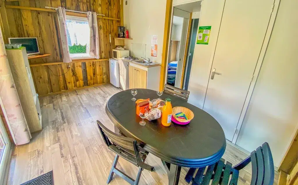 Chalet Tithome 2 Ch.4 Pers.