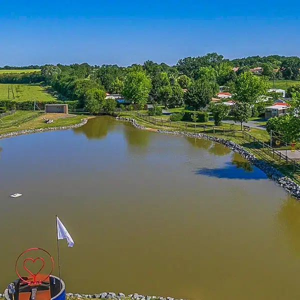 etang du camping de la motte