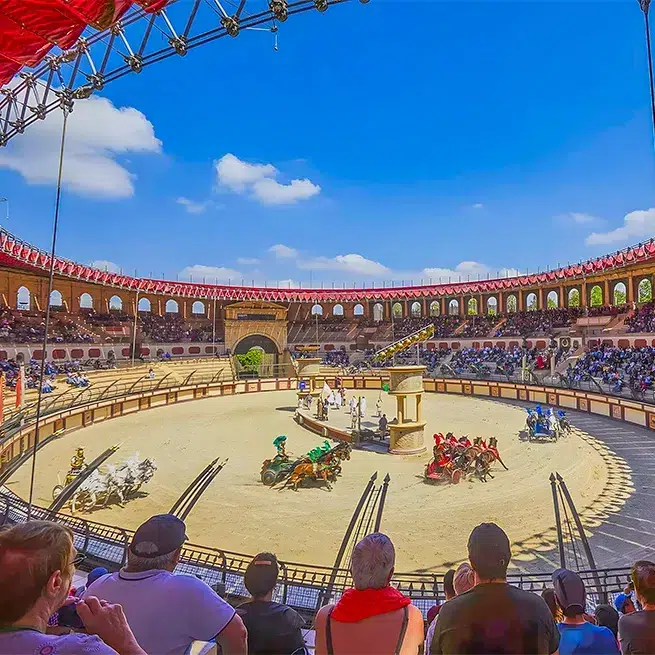 le puy du fou le signe du triomphe