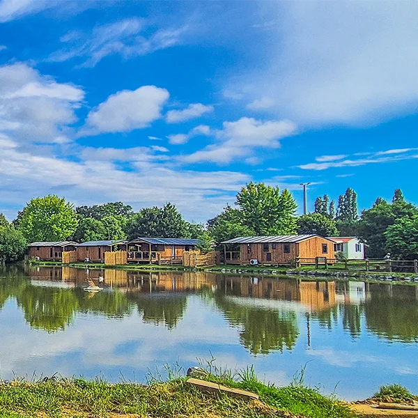 location de mobil home avec etang de peche