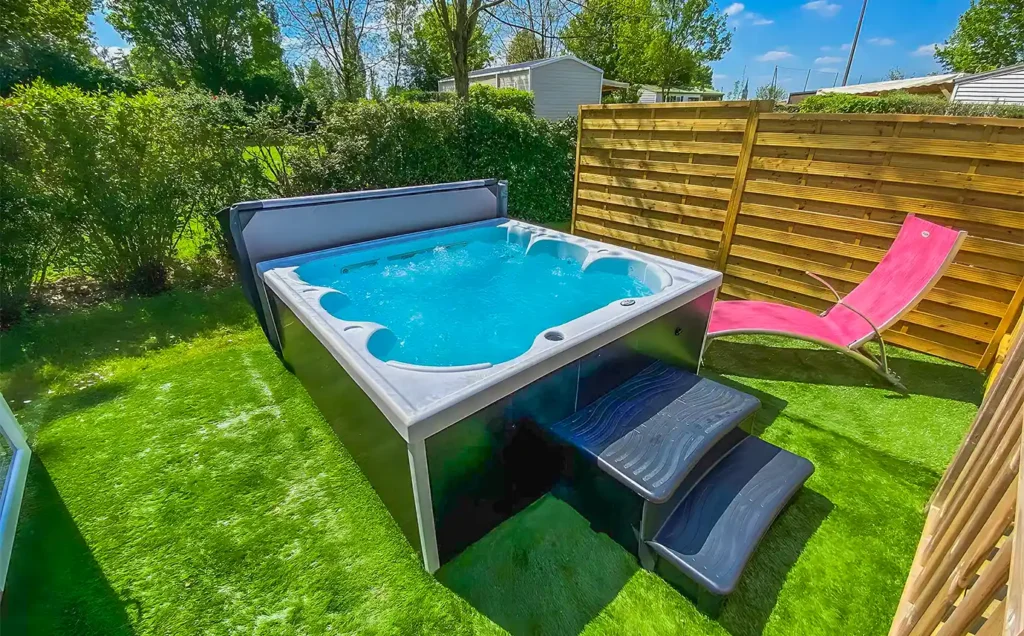 Mobil home LUXE 2 Ch. 4/6 Pers. – Spa Privatif