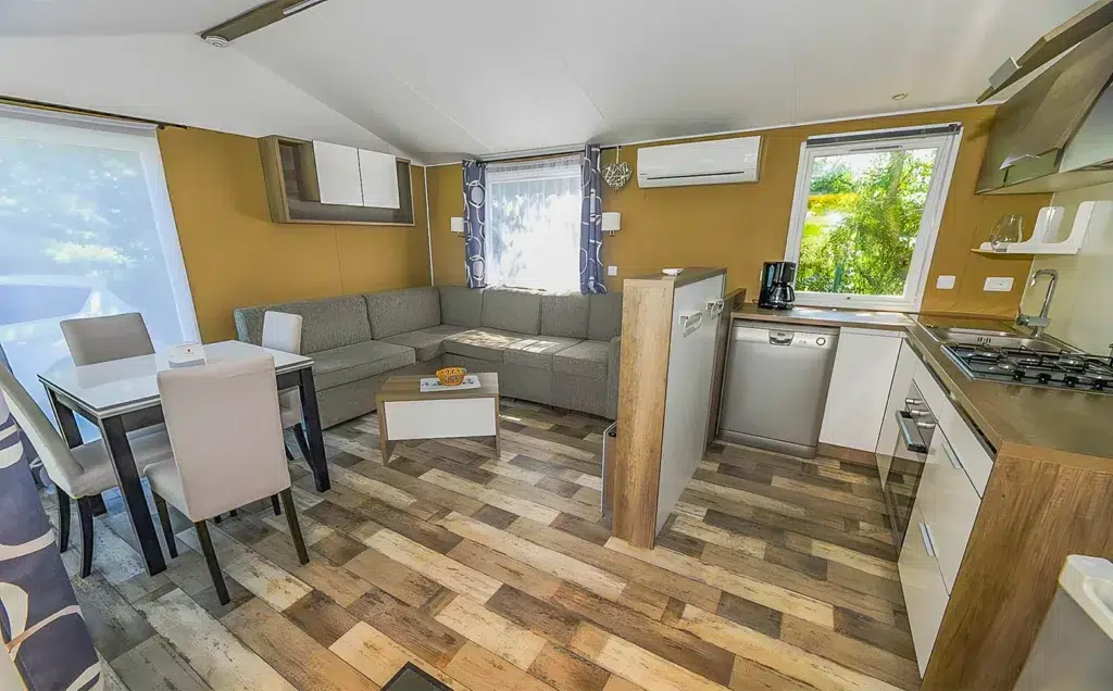 Mobil home LUXE 2 Ch. 4/6 Pers. – Spa Privatif