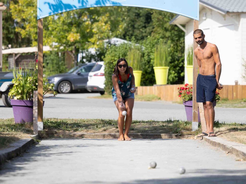 pétanque campsite Puy du Fou